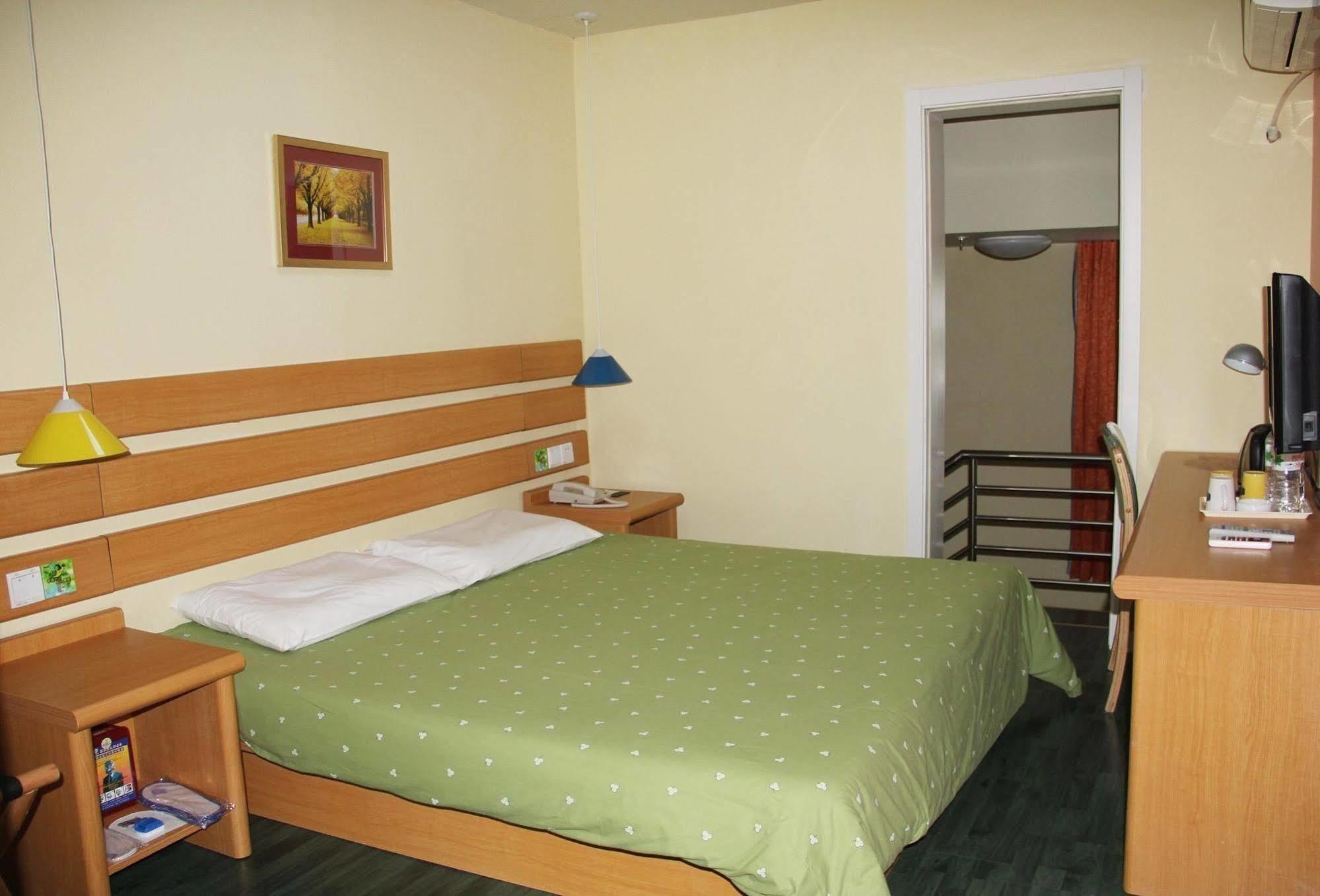 Home Inn Chongqing Jiangbei Airport Shuangfeng Road Экстерьер фото
